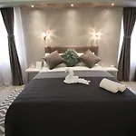Konukevi Sette Stanze 4*